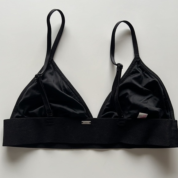 VS Pink Bra - Picture 3 of 5